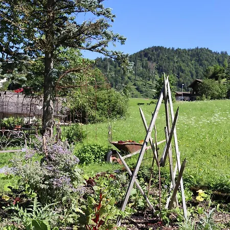 לינה וארוחת בוקר La Reine Des Pres La Tine