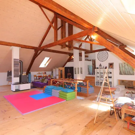 La Reine Des Pres Bed & Breakfast La Tine