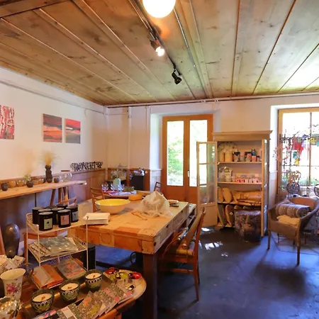 فندق مبيت وإفطار La Reine Des Pres 3*