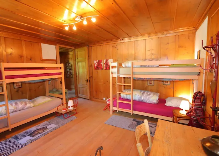 La Reine Des Prés 3*