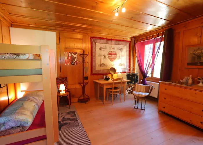 La Reine Des Prés 3*